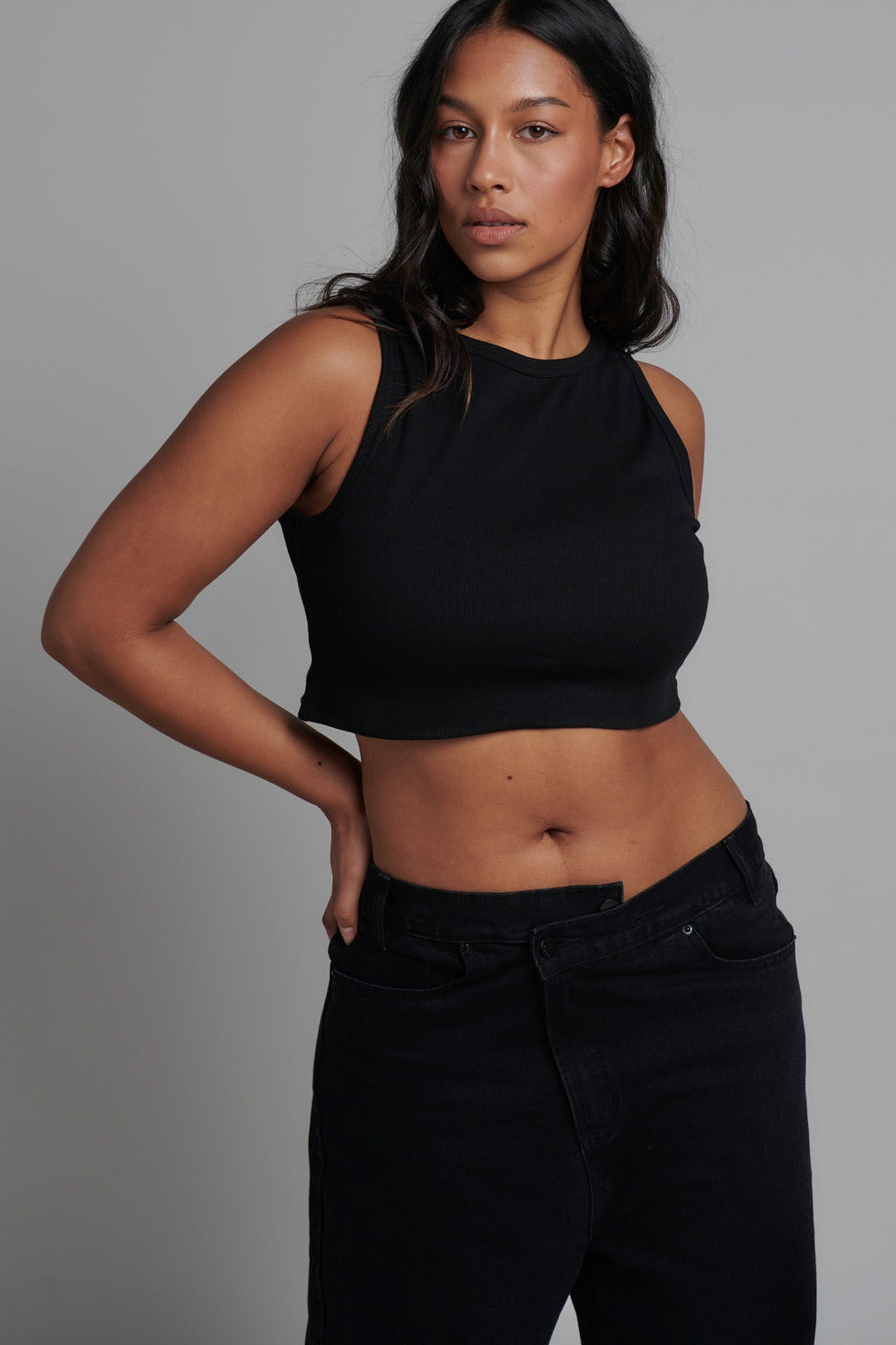 JUNO CROP - BLACK