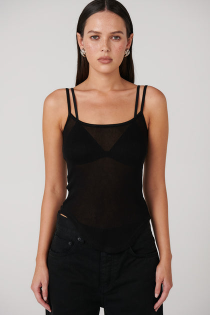 DATON SINGLET TOP - BLACK