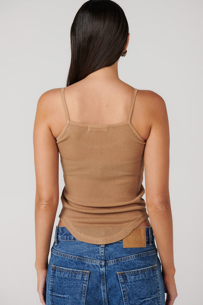 DATON SINGLET TOP - LATTE