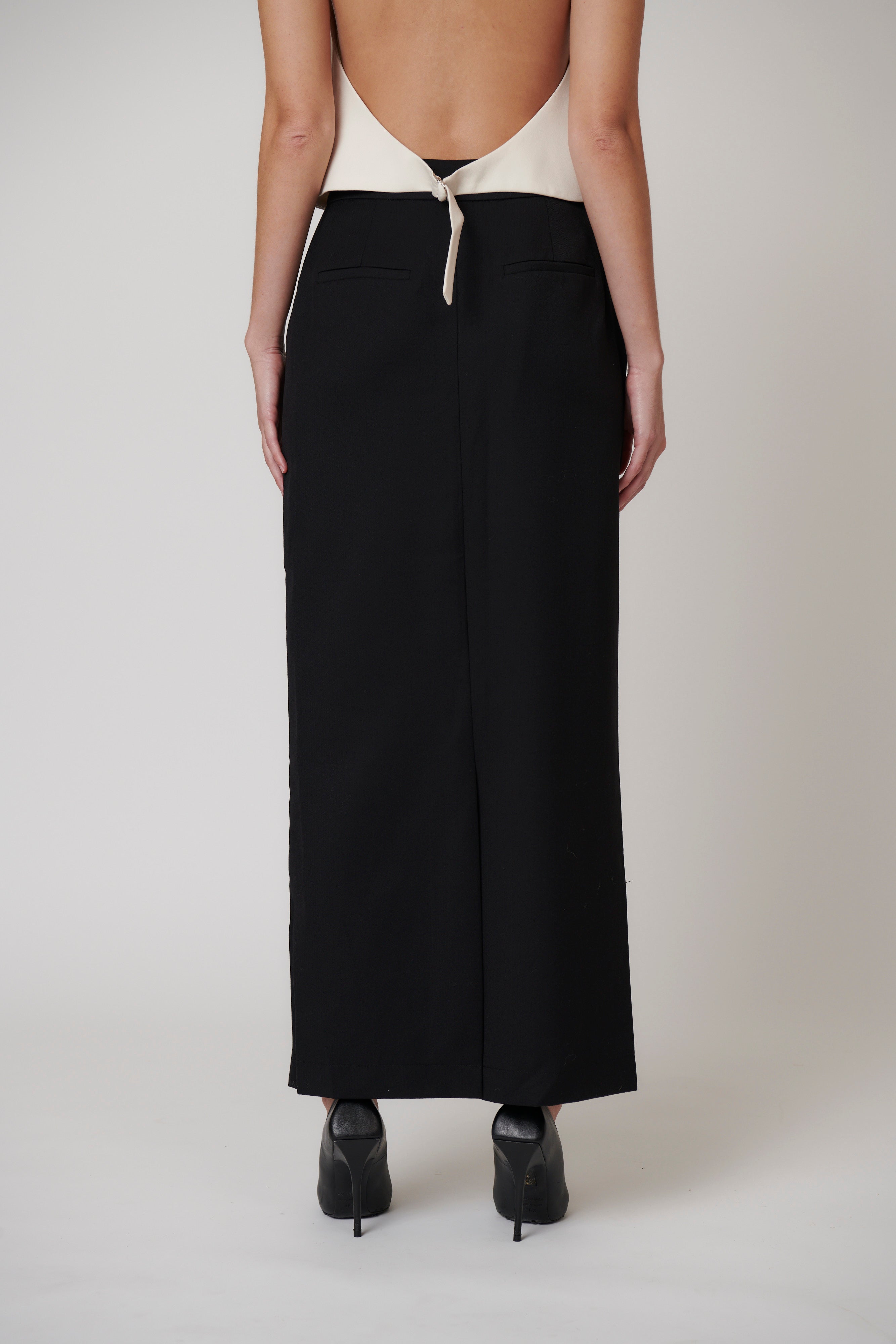 PHEONIX MAXI SKIRT - BLACK