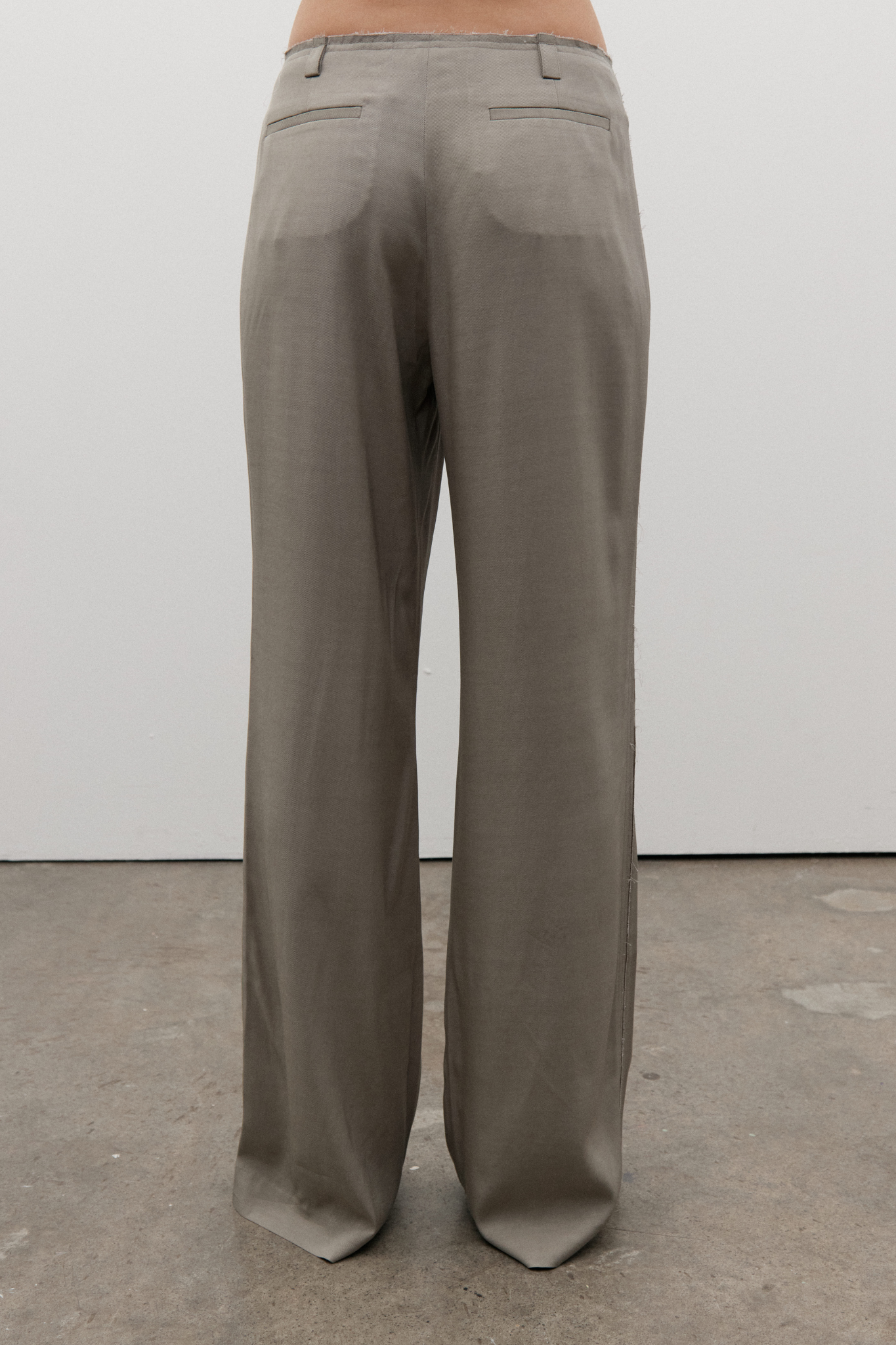 LUCIA PANT - ALLOY