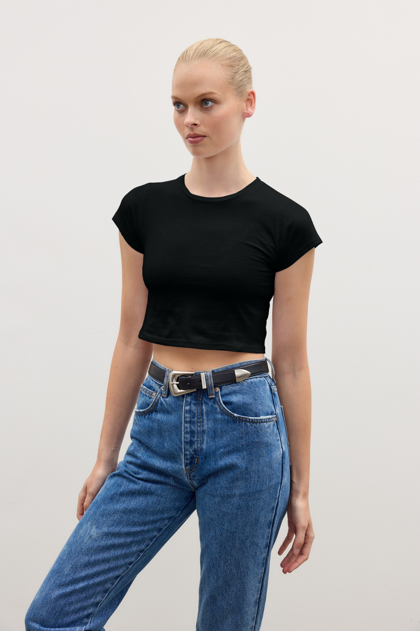 COREY CROPPED T-SHIRT - BLACK