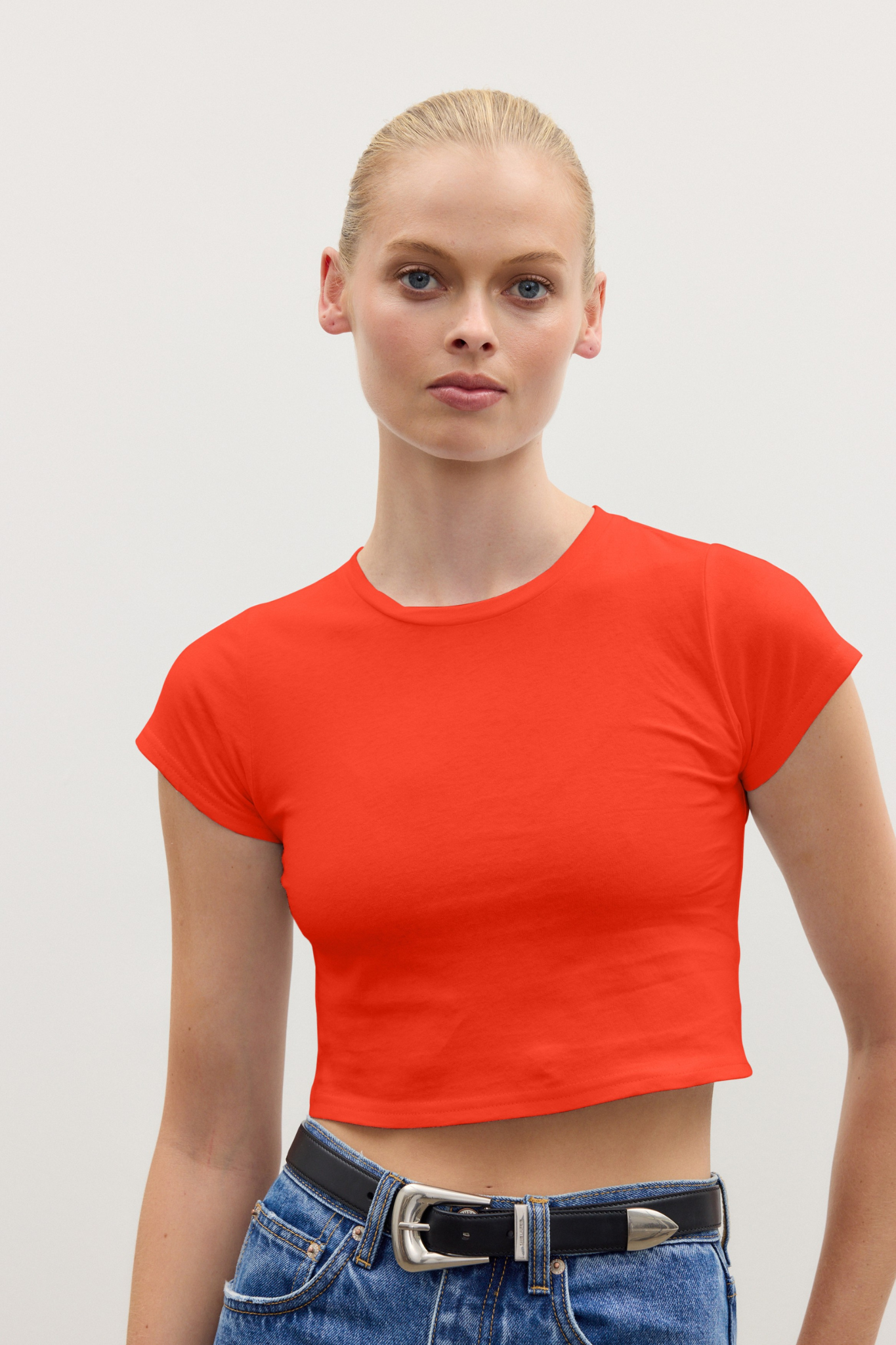 COREY CROPPED T-SHIRT - CHERRY RED